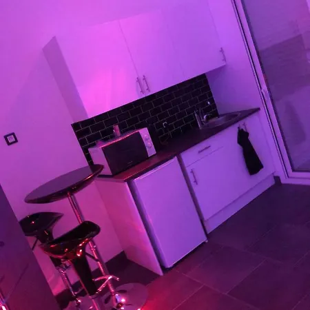 Love & Apartman Ballancourt